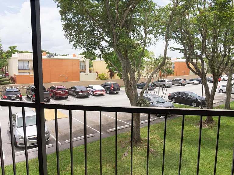 8065 SW 107th Ave #201 — Photo 10