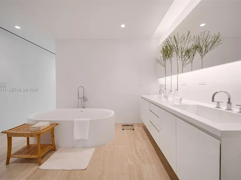 9001 Collins Ave #S-605 — Photo 29
