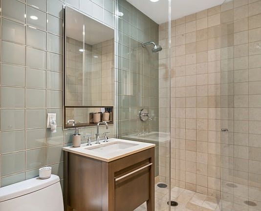 3rd image of 1600 Broadway APT 9C