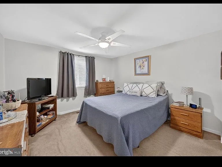 1245 Wilshire Dr — Photo 18