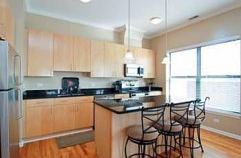 4th image of 3118 N Lincoln Ave APT 5B