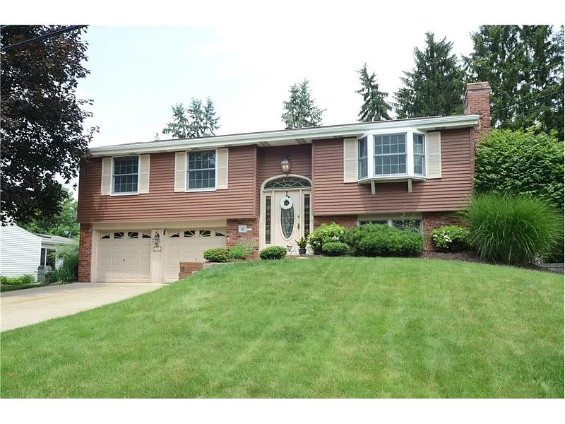 158 Kenney Dr photo 1