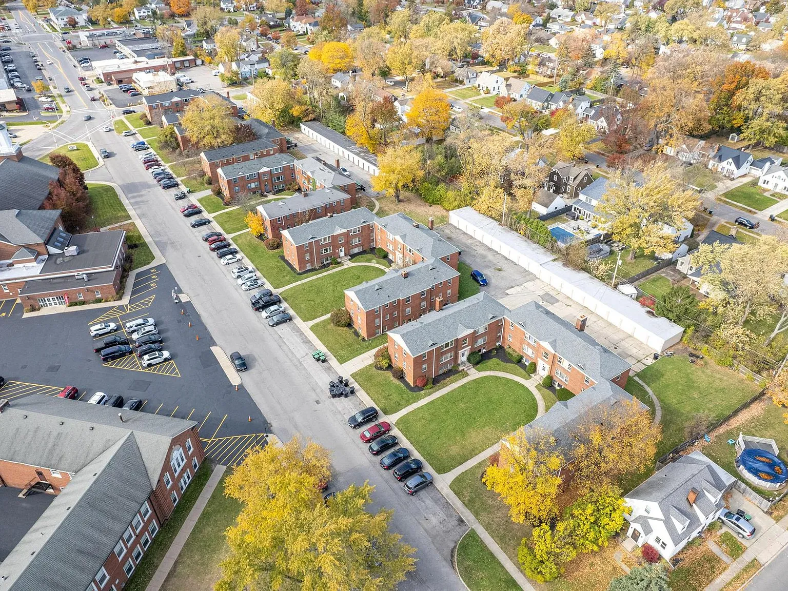 Highland View Apartments — Photo 4