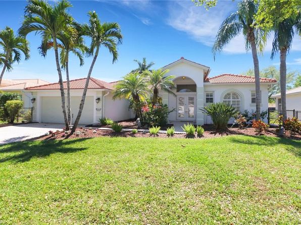 984 Chesapeake Bay Ct, Naples, FL 34120