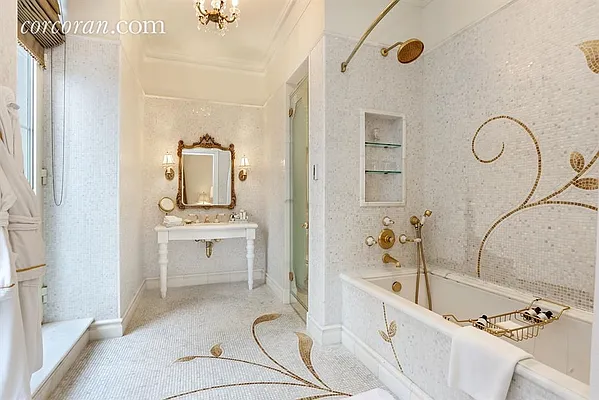 Sold by Corcoran | media 15