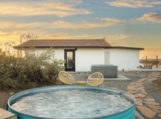 56877 Reche Rd, Landers, CA 92285