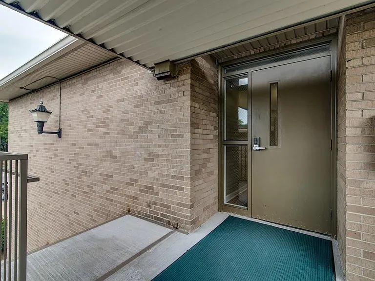 2020 Beech Ave #C19 — Photo 19