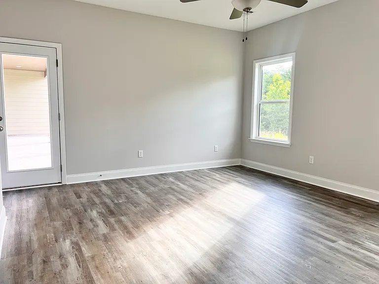 8024 Climbing Ivy Ct — Photo 18