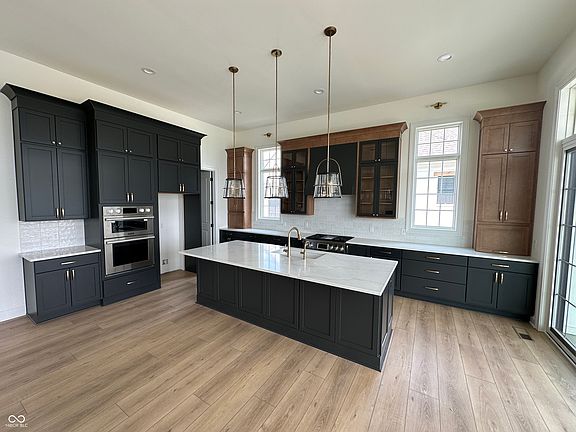 4th image of 15929 Sonnet Park Ln
