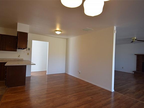 3rd image of 1201 Harding Ave