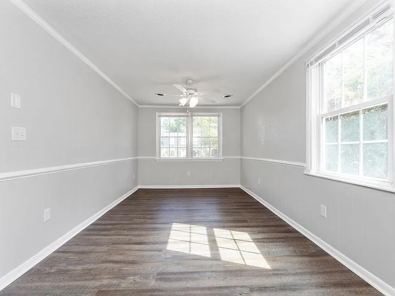 605 Presidential Blvd — Photo 9