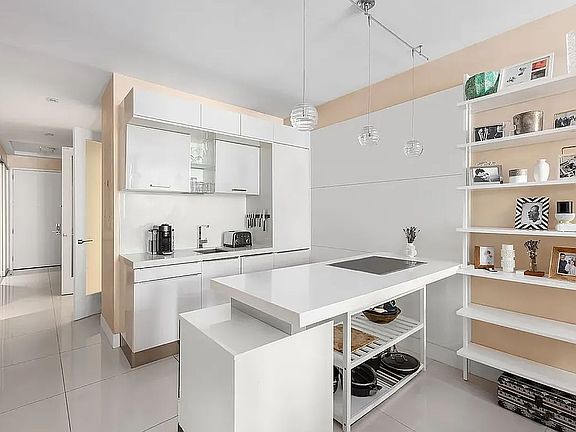 3rd image of 111 Fulton St APT 806