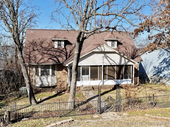 36 W Hilltop Rd, McAlester, OK 74501