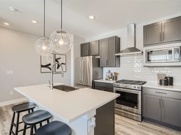 334 N Geneva St, Aurora, CO 80010