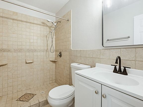 5th image of 7330 Colony Rd #C