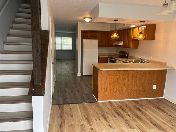 2nd image of 5265 Oakwood Dr