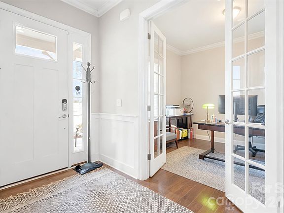 3rd image of 4008 Pinot Way