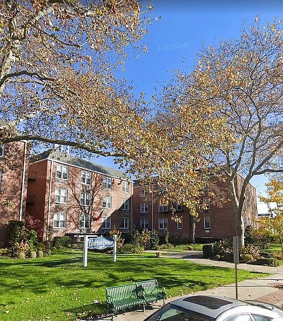 1st image of 16 Main St APT 1G