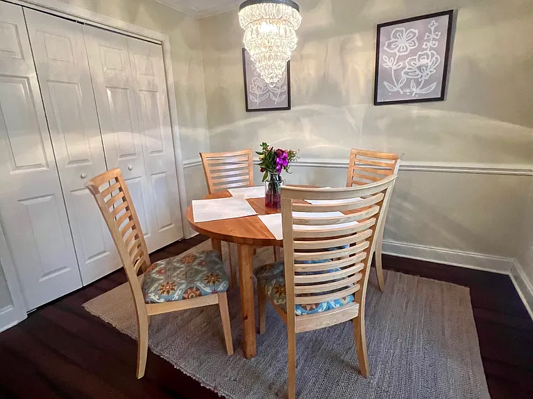 710 Powell Dr — Photo 9