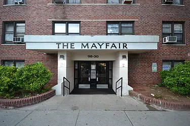 Rented by Silverstein Collection LLC 