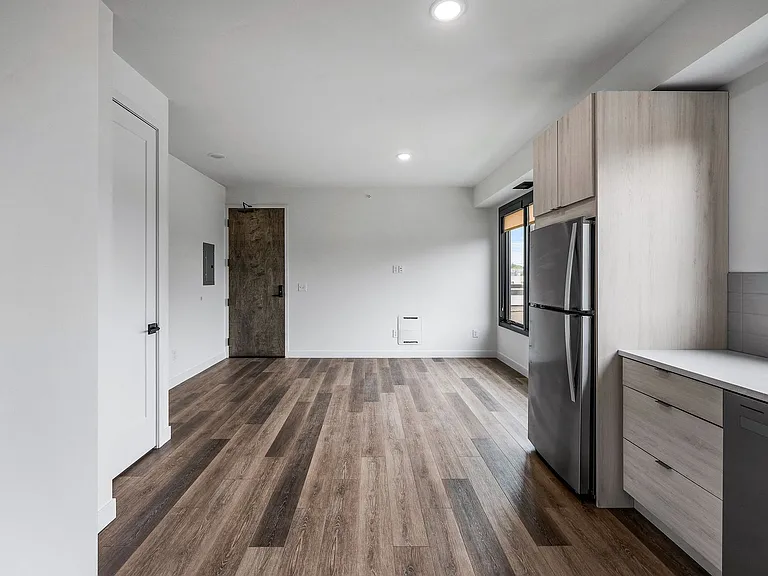 Olive Apartments — Photo 80