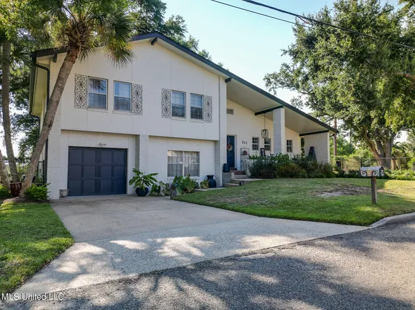 223 Venetian Gdns, Gulfport, MS 39507