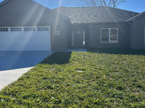 5507 Kenview Dr, Jefferson City, MO 65109