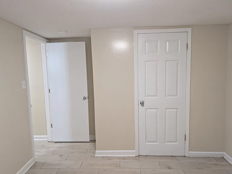 632 Chatham Ave — Photo 8