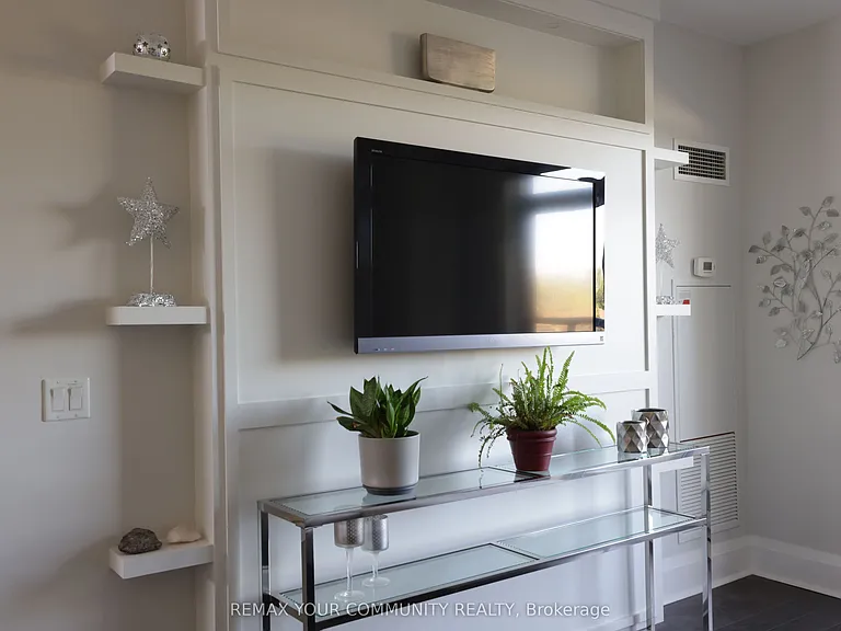 100 Harrison Garden Blvd #317 — Photo 7