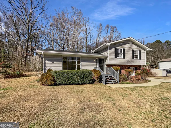 3684 Fairlane Dr, Douglasville, GA 30135