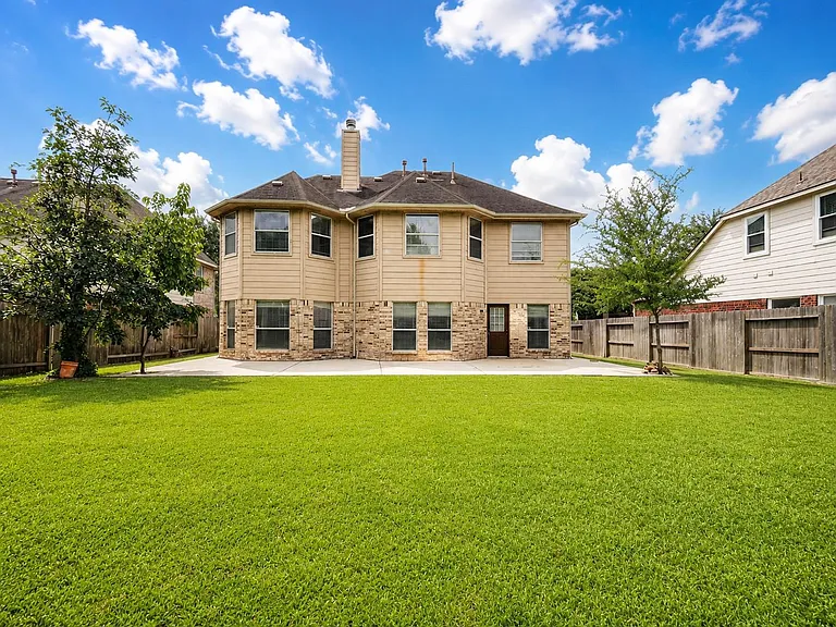 1815 Granite Field Ln — Photo 35