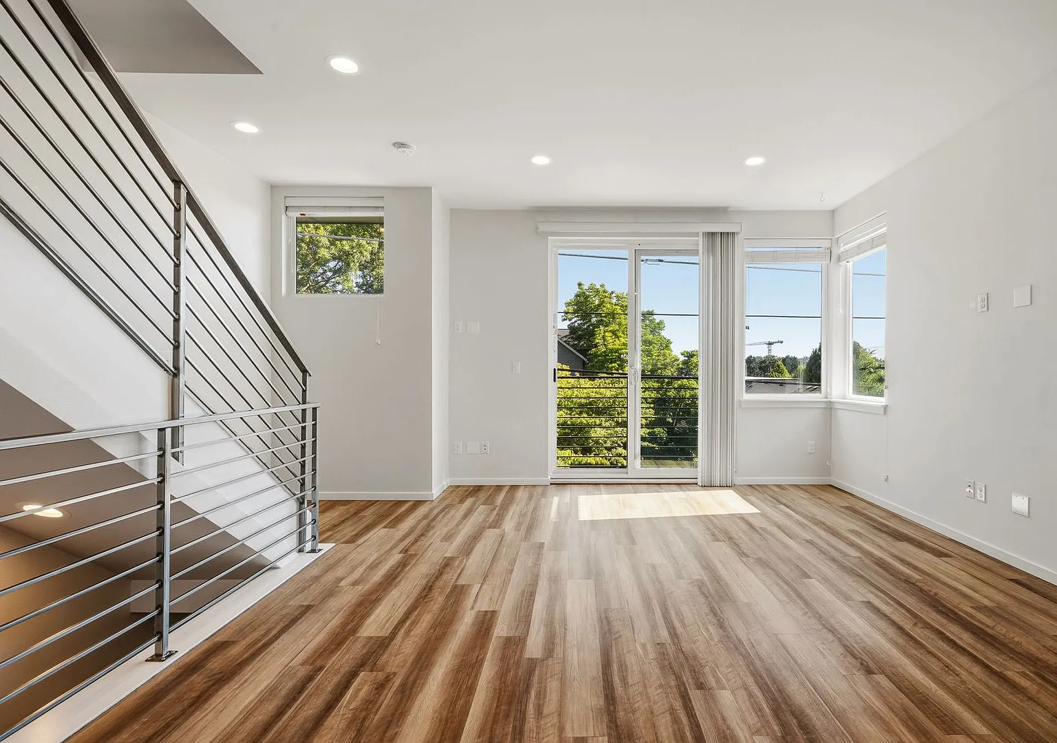 62AVE 62nd Ave Townhomes — Photo 3