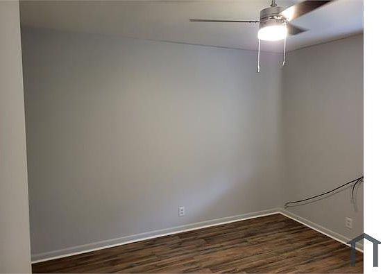 5th image of 795 Applewood St
