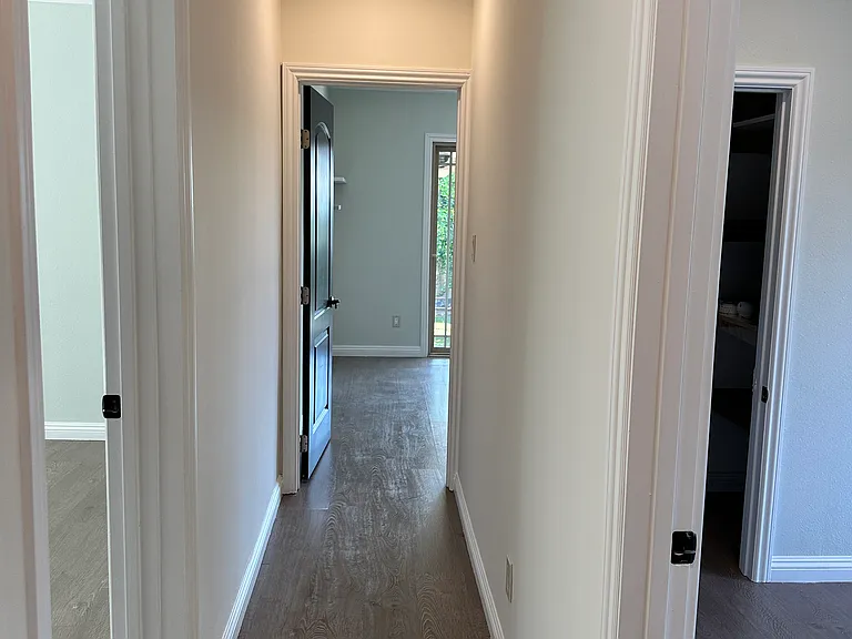10635 Langmuir Ave — Photo 32