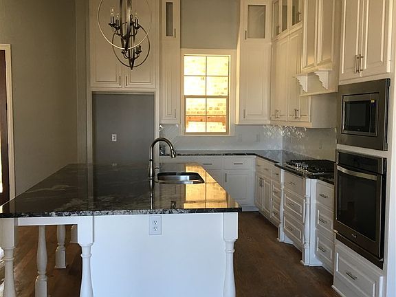 4th image of 151 Belle Terre Dr