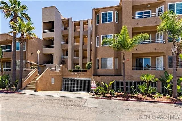 3969 Mahaila Ave #113 — Photo 3