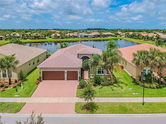 2nd image of 5065 Stone Harbor Cir