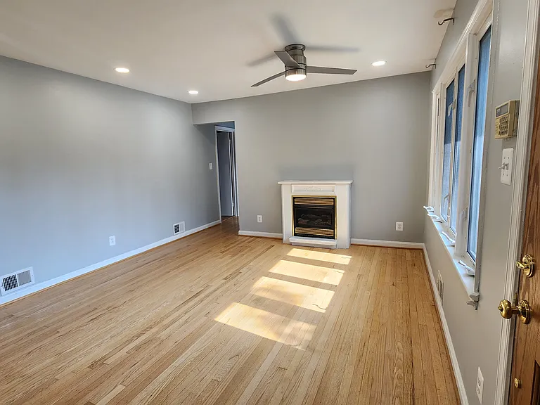 Living Room -1
