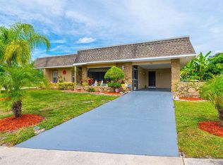 710 Cobblestone Ln NE, Palm Bay, FL 32905