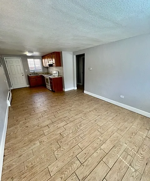 Emporia Street Apartments — Photo 9