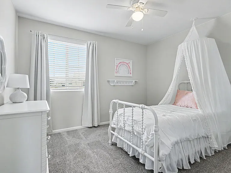 7856 Luminary Ln — Photo 32