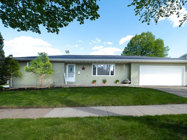 316 3rd Ave NW, Mount Vernon, IA 52314