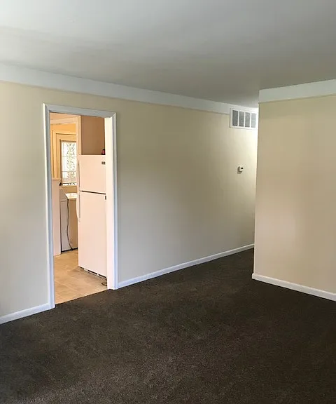 1735 Moulin Ave — Photo 5