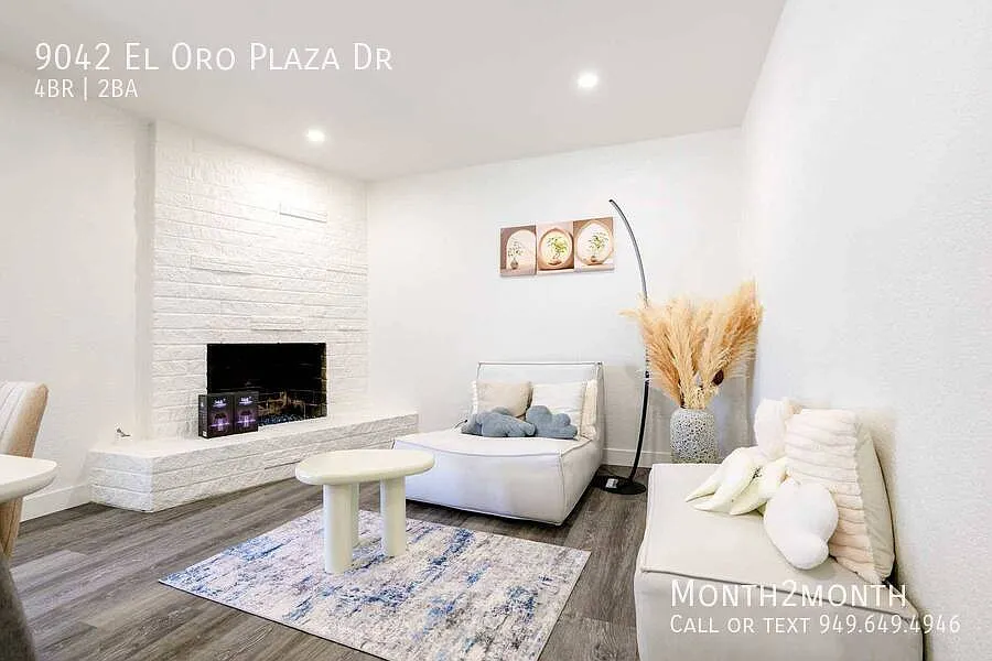 9042 El Oro Plaza Dr