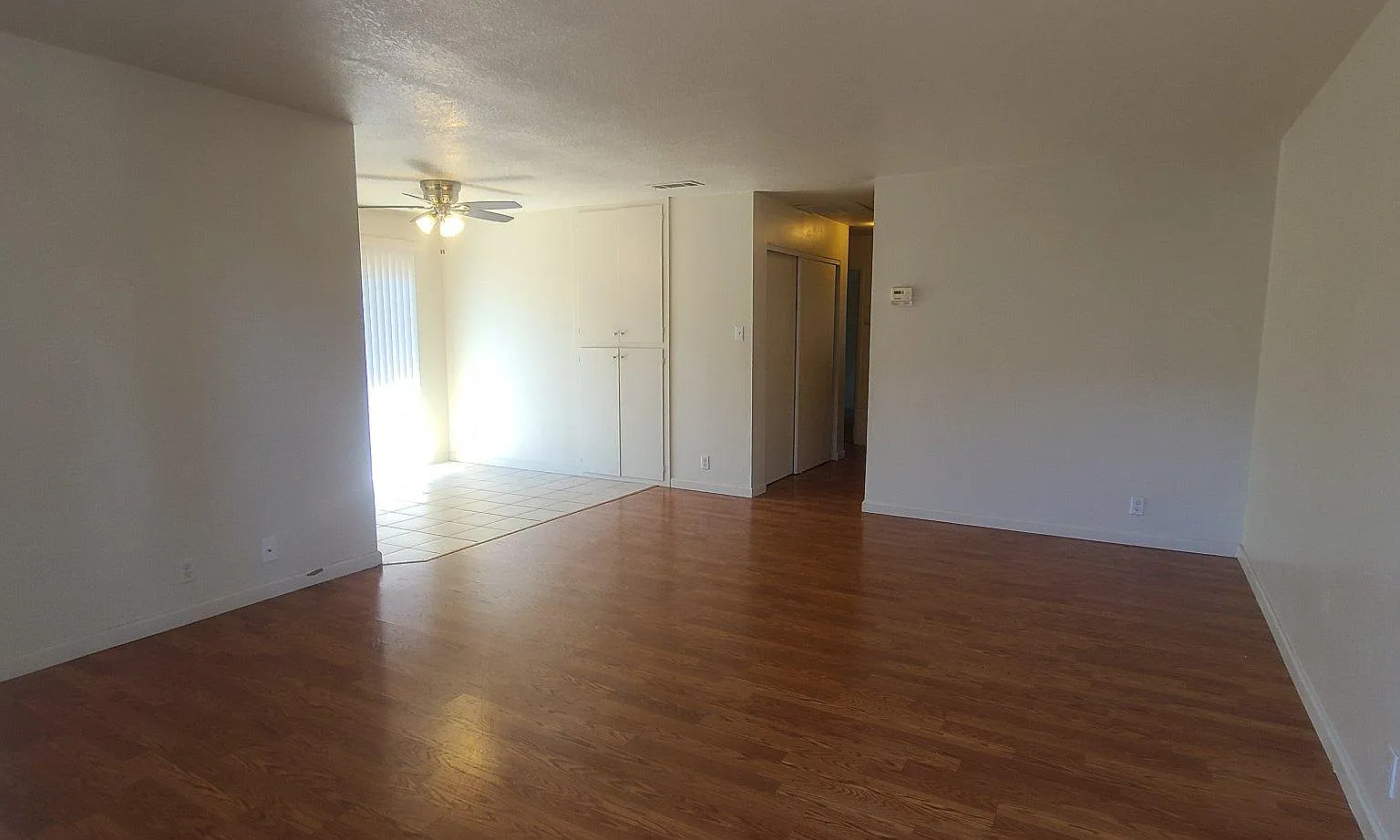 2 bed, 950 sqft, $2,475 — Photo 2