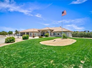 13071 Farmington St #SI, Hesperia, CA 92344