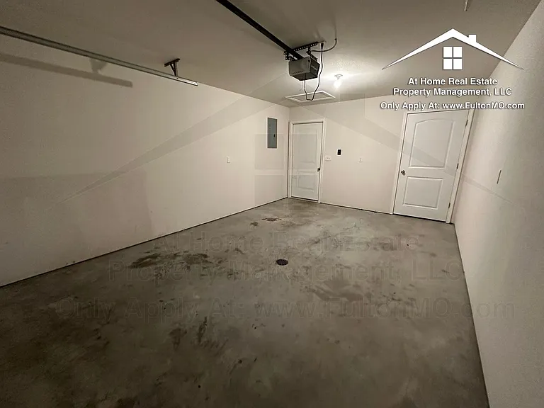 506 Commons Dr — Photo 29