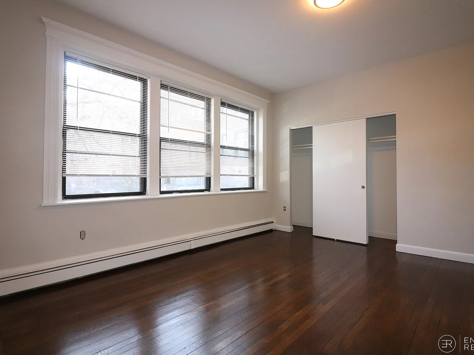 3 bed, 1300 sqft, $4,400 — Photo 4