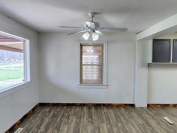 4th image of 710 Dogwood Rd