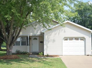 504 S Library St, Waterloo, IL 62298